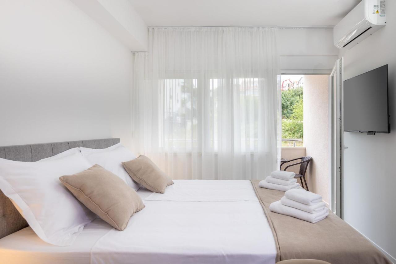 Apartments Ocrux Trogir Exterior foto